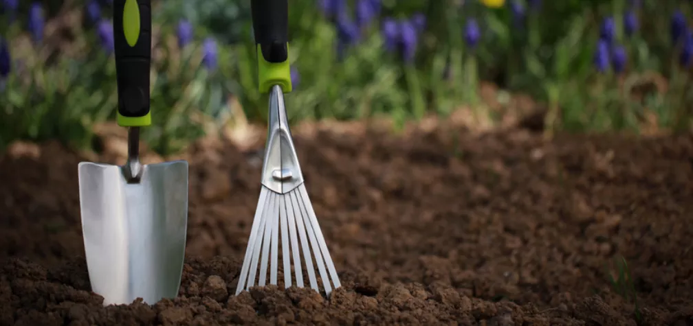 How Is Topsoil Screened